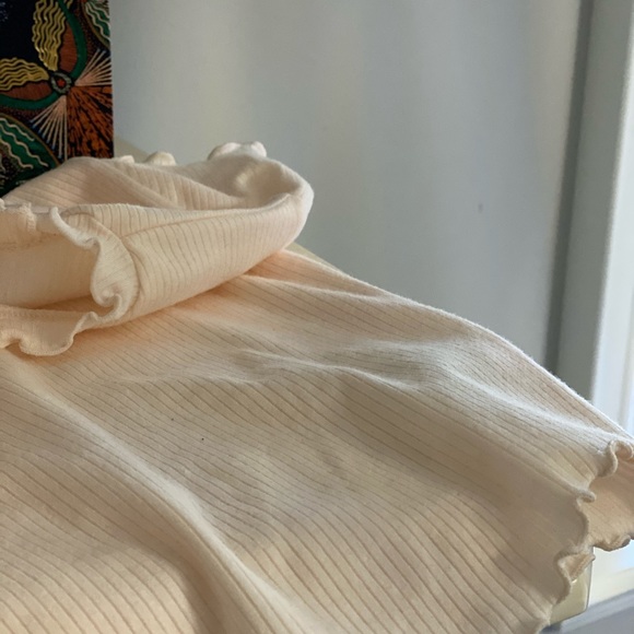 Sunday Best Ruffle Cut Pink Top - Picture 2 of 4